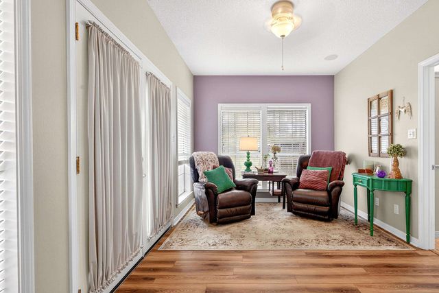 355 Honeysuckle Ln., Longview, TX 75605