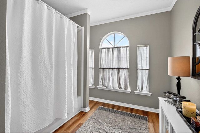 355 Honeysuckle Ln., Longview, TX 75605