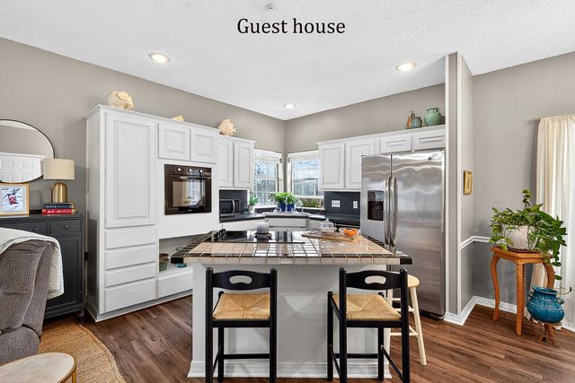 355 Honeysuckle Ln., Longview, TX 75605