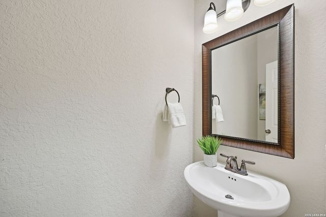 1903 Roaring Fork, San Antonio, TX 78260