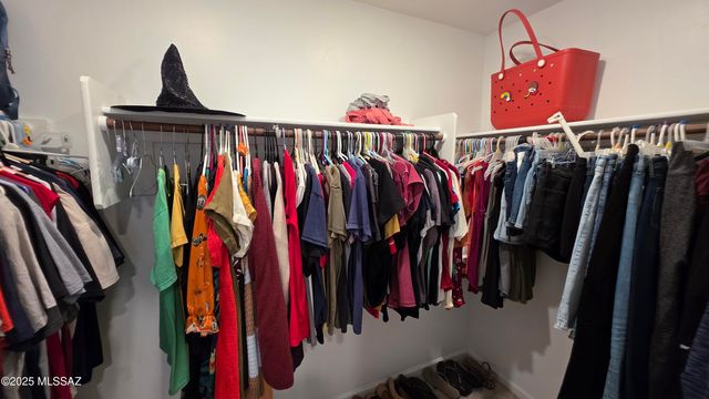 737 W Calle El Teclado, Sahuarita, AZ 85629