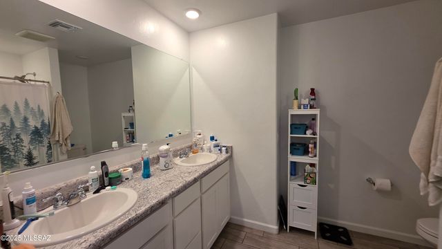 737 W Calle El Teclado, Sahuarita, AZ 85629