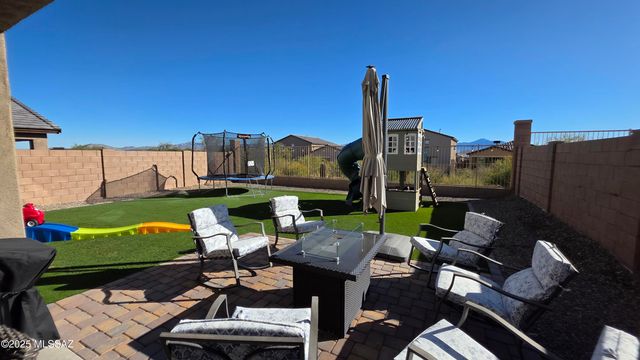 737 W Calle El Teclado, Sahuarita, AZ 85629
