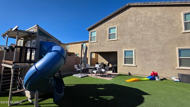 737 W Calle El Teclado, Sahuarita, AZ 85629