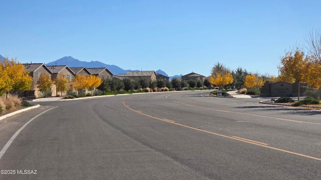 737 W Calle El Teclado, Sahuarita, AZ 85629