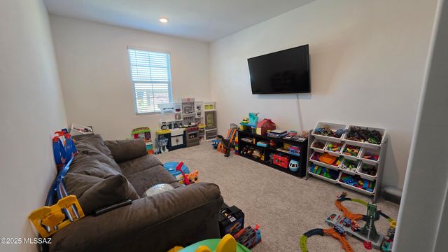 737 W Calle El Teclado, Sahuarita, AZ 85629