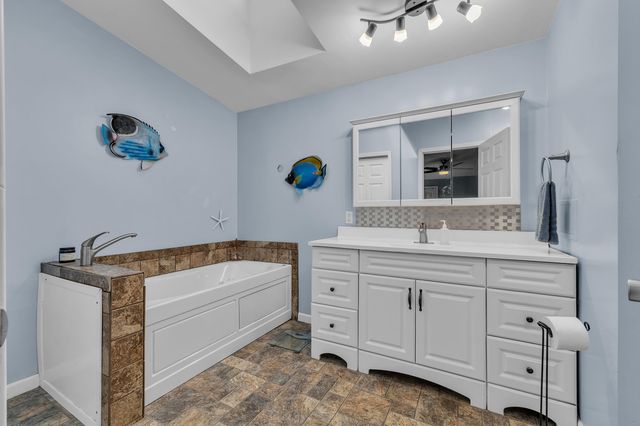 25119 Woodruff Road, Flat Rock City, MI 48134