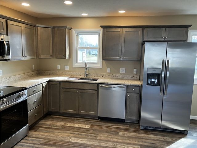 98 Norris Drive, Waterloo, NY 13165