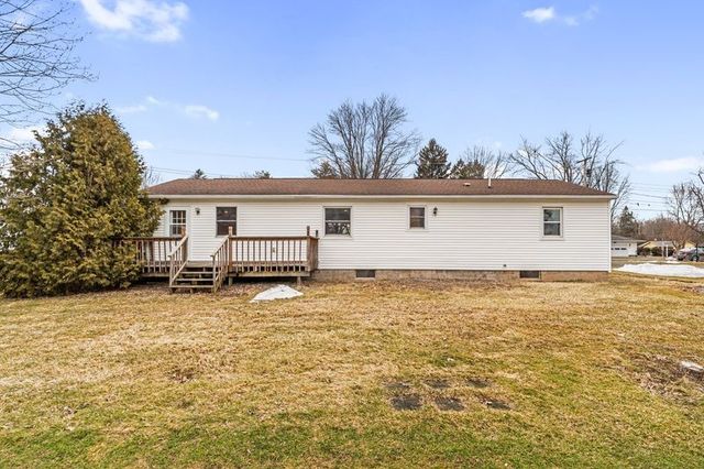 98 Norris Drive, Waterloo, NY 13165