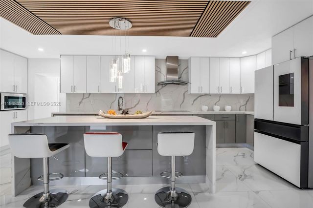 4920 NW 196th Ter, Miami Gardens, FL 33055