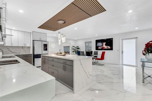 4920 NW 196th Ter, Miami Gardens, FL 33055