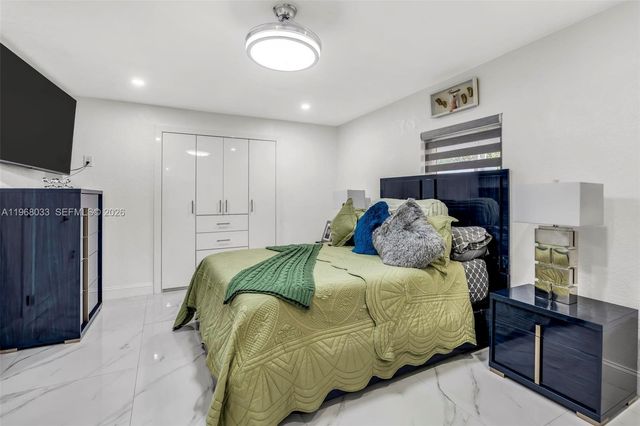 4920 NW 196th Ter, Miami Gardens, FL 33055