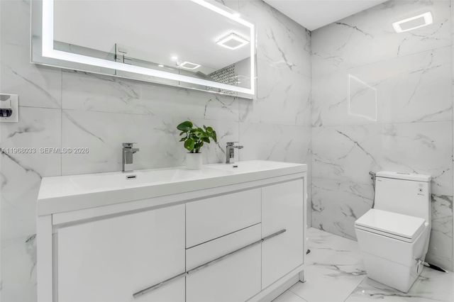 4920 NW 196th Ter, Miami Gardens, FL 33055