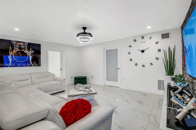 4920 NW 196th Ter, Miami Gardens, FL 33055