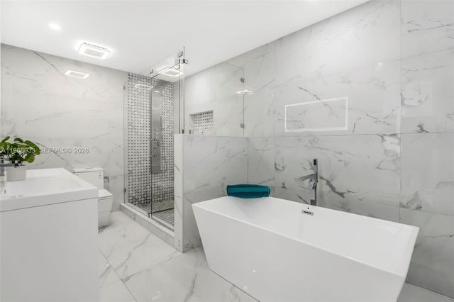 4920 NW 196th Ter, Miami Gardens, FL 33055