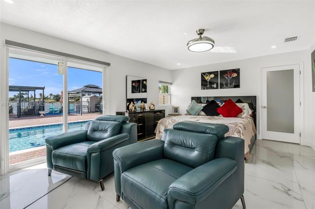 4920 NW 196th Ter, Miami Gardens, FL 33055