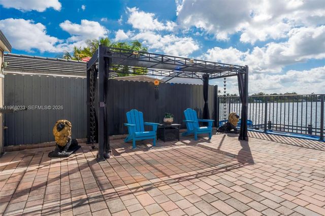 4920 NW 196th Ter, Miami Gardens, FL 33055