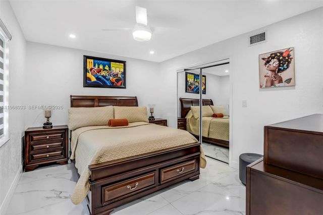 4920 NW 196th Ter, Miami Gardens, FL 33055