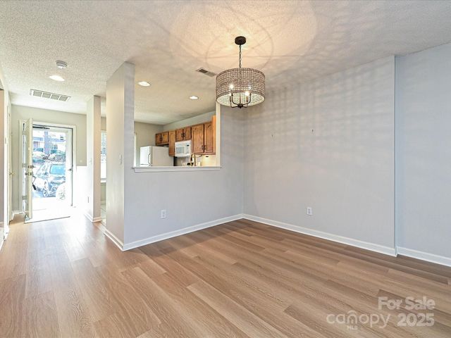 9305 Four Mile Creek Road, Charlotte, NC 28277