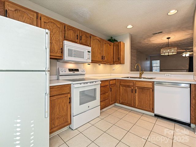 9305 Four Mile Creek Road, Charlotte, NC 28277