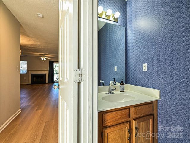 9305 Four Mile Creek Road, Charlotte, NC 28277