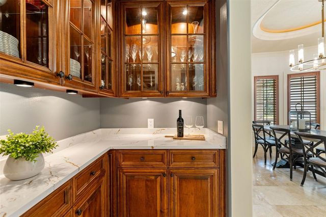 6004 WINDHAM PLACE, Tampa, FL 33647