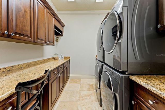 6004 WINDHAM PLACE, Tampa, FL 33647