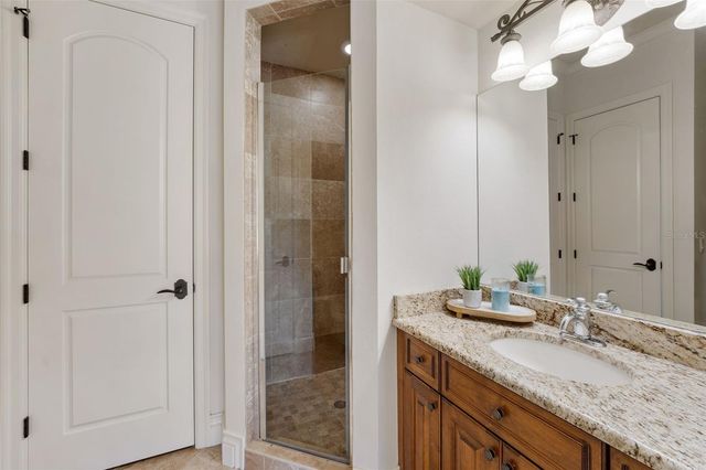 6004 WINDHAM PLACE, Tampa, FL 33647