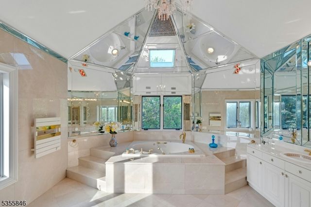 24 Club Way, Cedar Grove Twp., NJ 07009