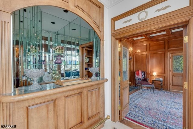 24 Club Way, Cedar Grove Twp., NJ 07009