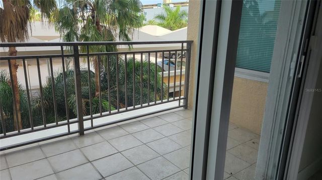 750 N TAMIAMI TRAIL 418, Sarasota, FL 34236