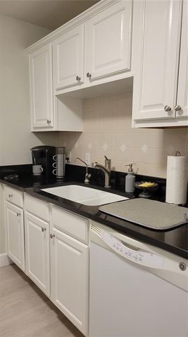 750 N TAMIAMI TRAIL 418, Sarasota, FL 34236
