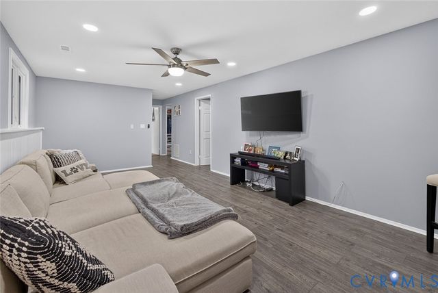 4900 Tag Pl, Glen Allen, VA 23060