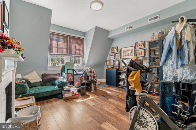 1215 JOHN ST, Baltimore, MD 21217