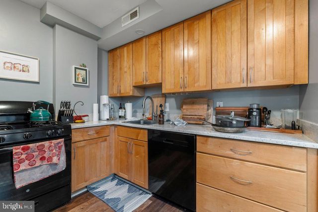 1215 JOHN ST, Baltimore, MD 21217