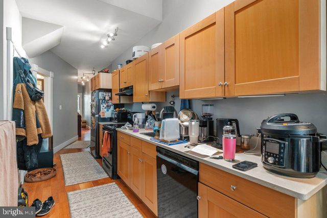 1215 JOHN ST, Baltimore, MD 21217