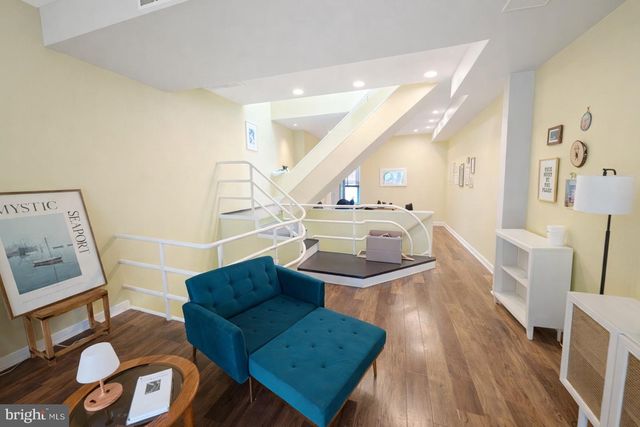 1215 JOHN ST, Baltimore, MD 21217