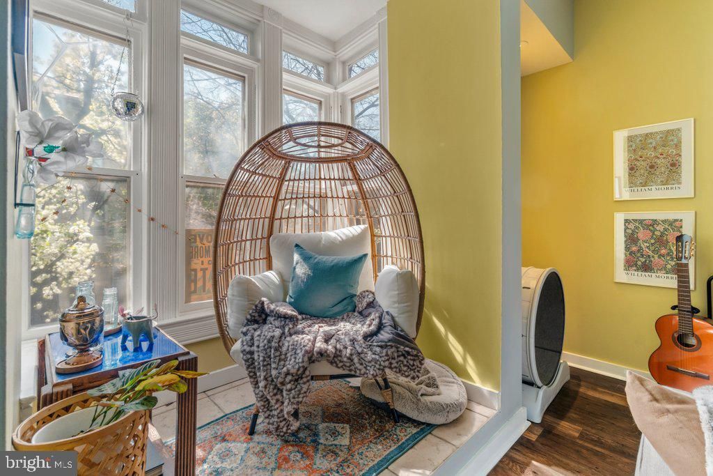 Image 8 of property listing at 1215 JOHN ST, Baltimore, MD 21217
