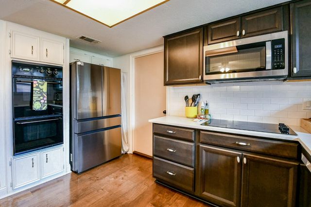 2914 Quail Valley East Drive, Missouri City, TX 77489