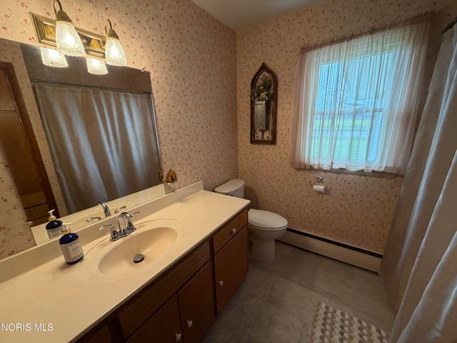 205 E Walnut Street, Van Buren, OH 45889