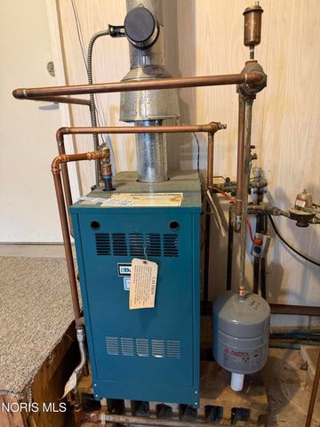 205 E Walnut Street, Van Buren, OH 45889