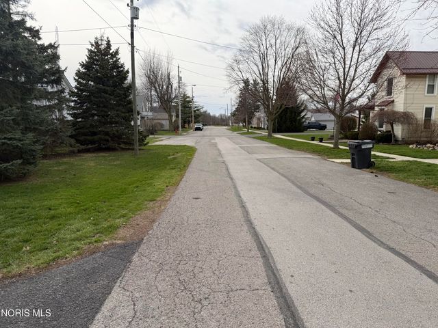 205 E Walnut Street, Van Buren, OH 45889