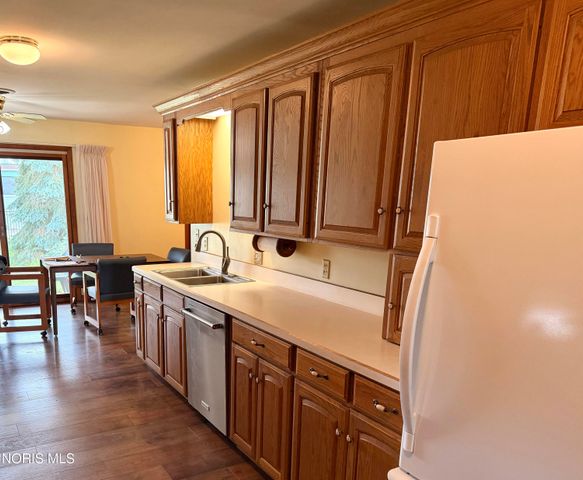 205 E Walnut Street, Van Buren, OH 45889