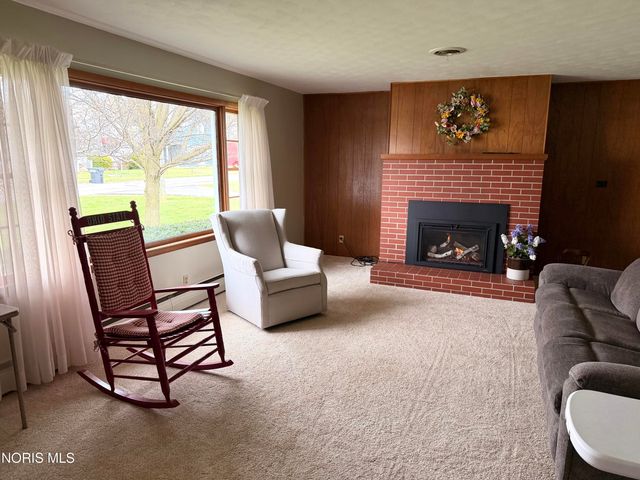 205 E Walnut Street, Van Buren, OH 45889