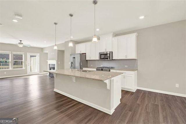 313 COMMONS Avenue, Woodstock, GA 30188