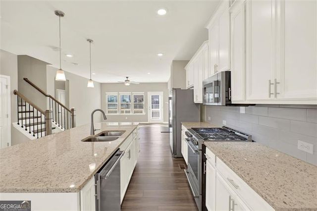 313 COMMONS Avenue, Woodstock, GA 30188