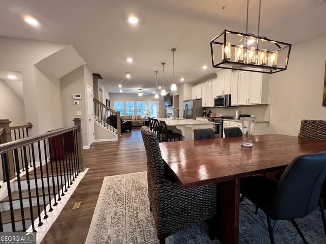 313 COMMONS Avenue, Woodstock, GA 30188