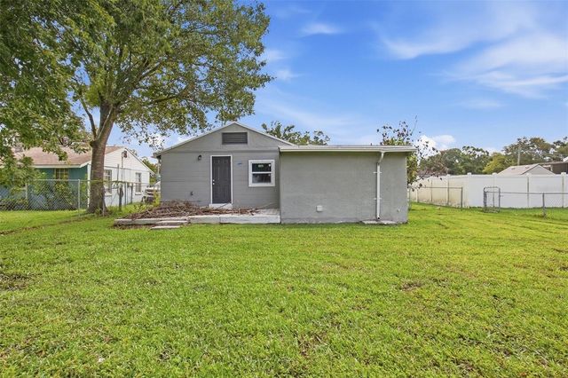 6804 N WILLOW AVENUE, Tampa, FL 33604