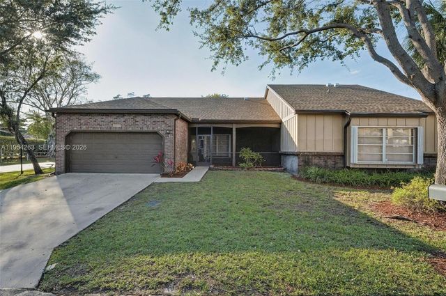 6569 Windsor Dr, Parkland, FL 33067