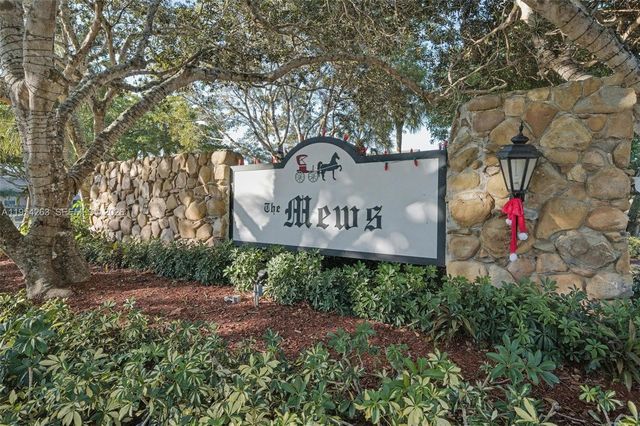 6569 Windsor Dr, Parkland, FL 33067